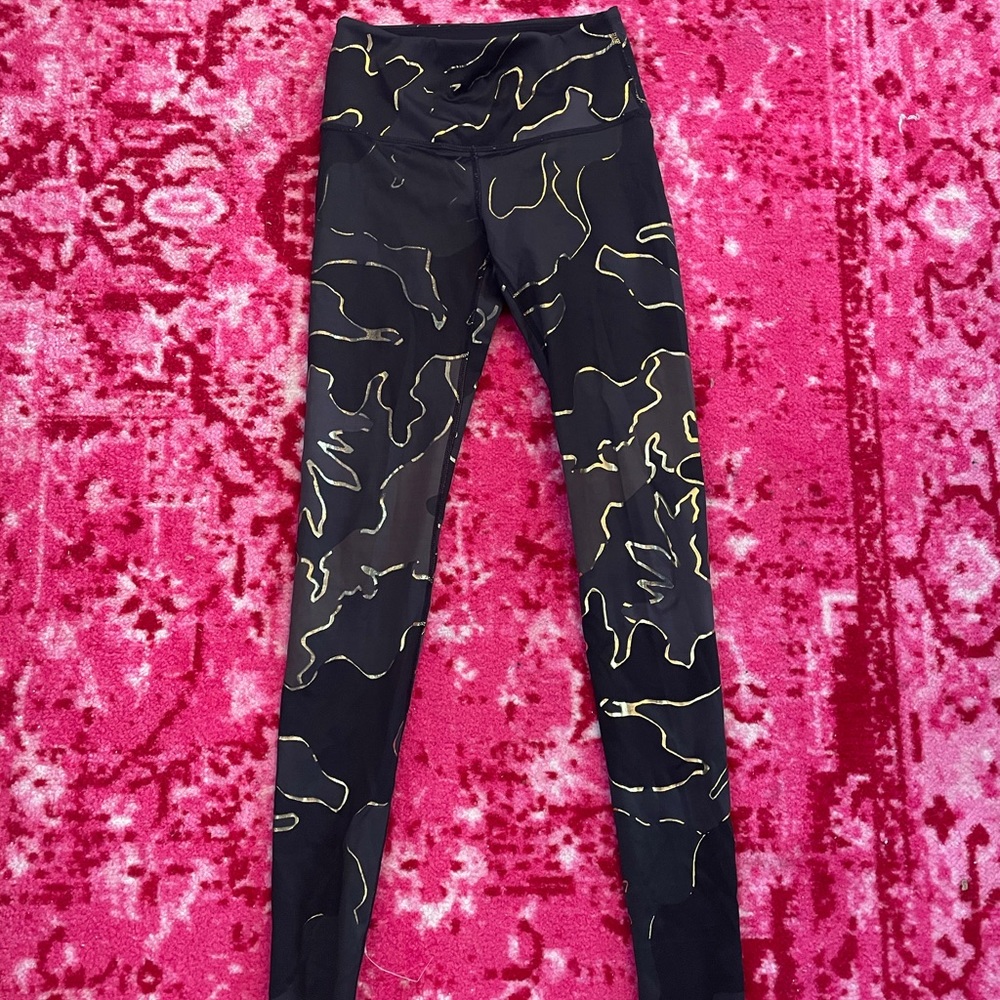 Noli Gold Foil Camo Active Leggings